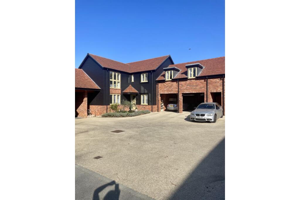 Main image of property: Becks Way, Billingshurst, RH14