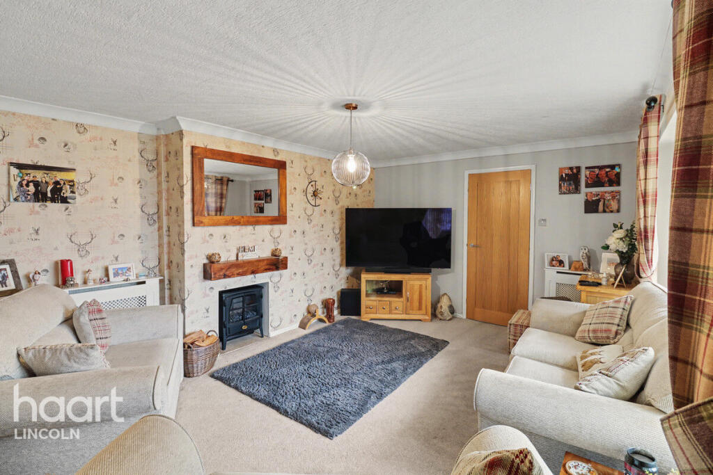 Viking Way, Metheringham photo 2