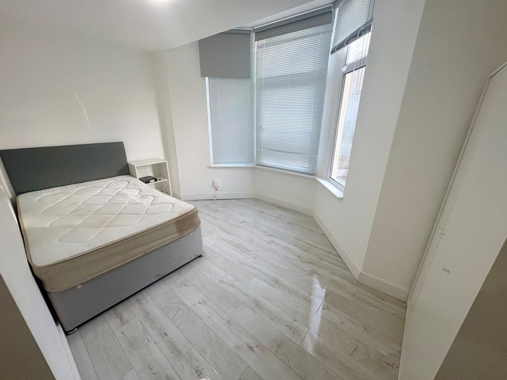 Main image of property: Miskin Street, Cathays