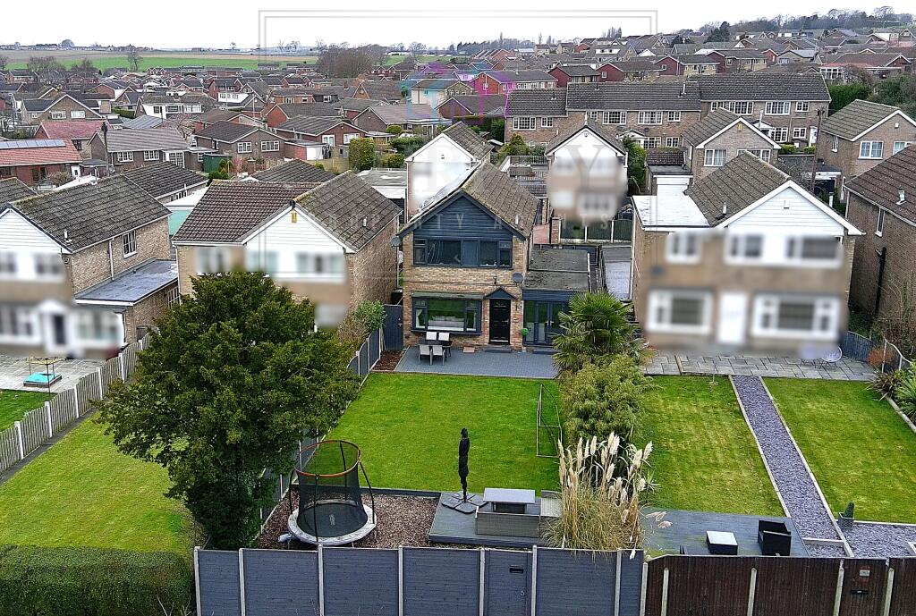 House in Wakefield - View 3