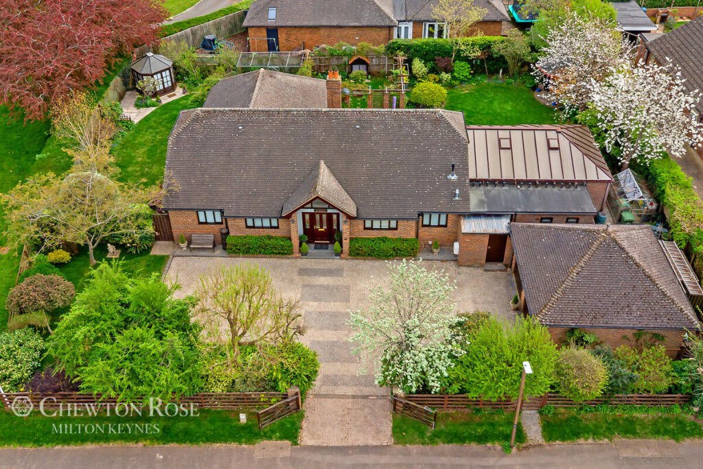 Main image of property: Bradwell Road, Loughton