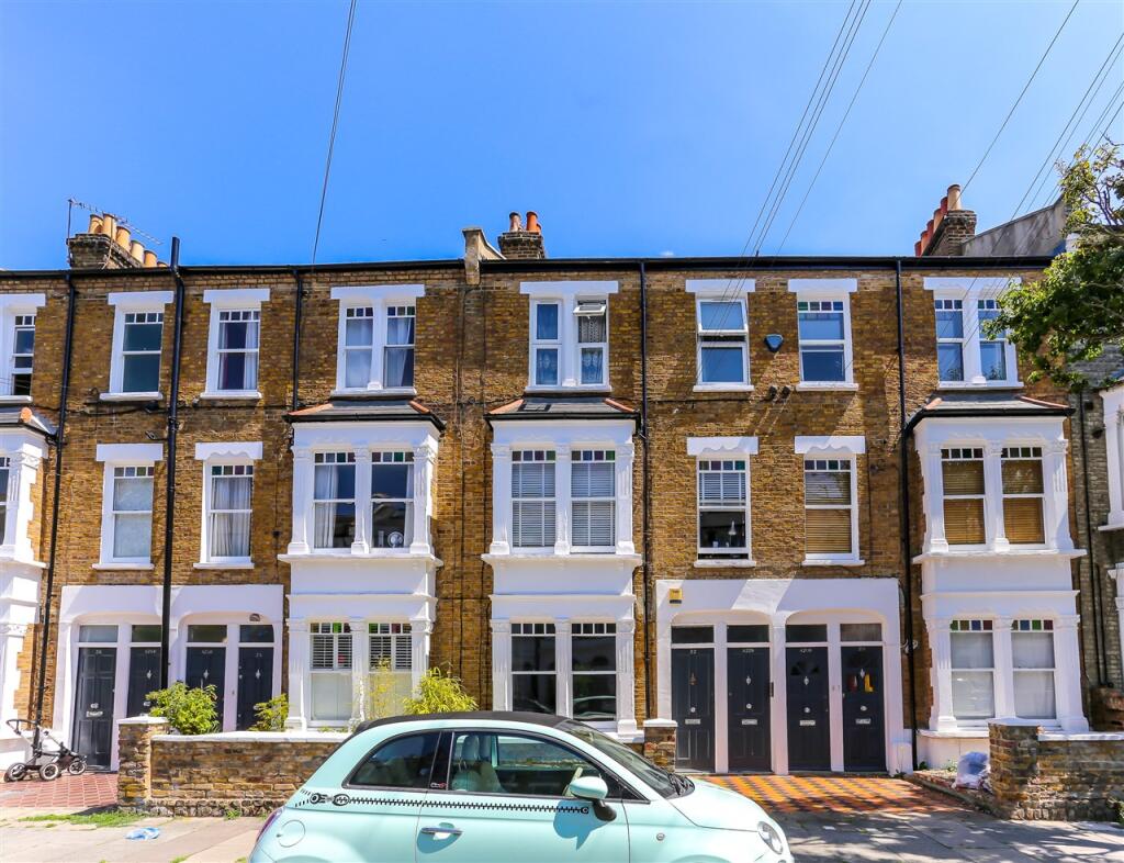 Apartment in London, Shepherd's Bush - More