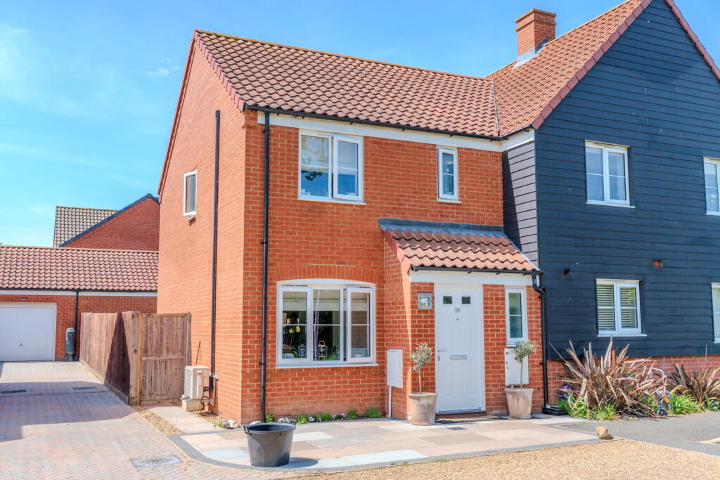 Main image of property: Miller Close, Hethersett, Norwich, NR9 3GD