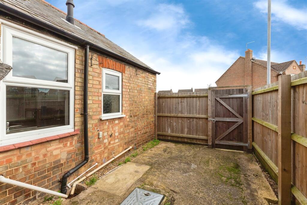 House in Fenland, Whittlesey - View 2