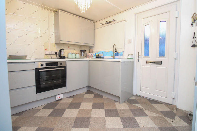 Willow Road, Wilstead MK45 photo 3