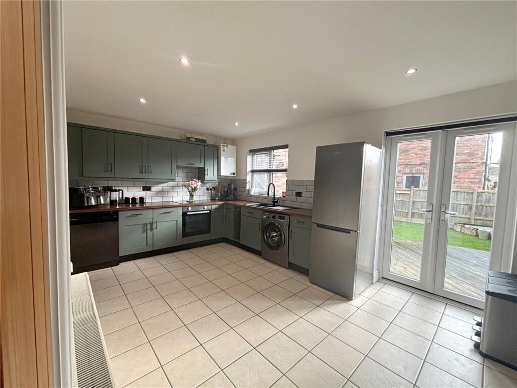 Bayfield Road, Timberland, Lincoln, Lincolnshire, LN4 photo 2