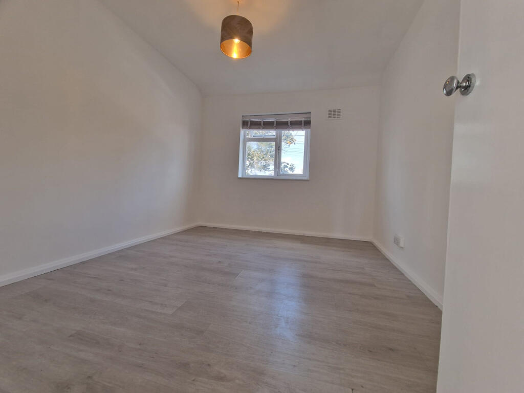 Apartment in Coventry, Clifford Park - View 5