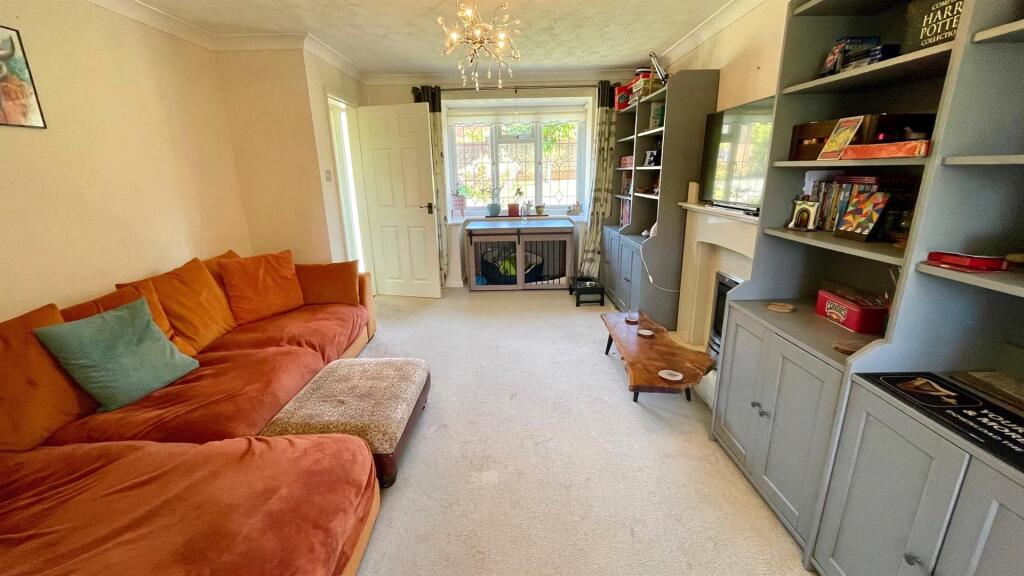 Beaumaris Drive, Llandudno photo 2