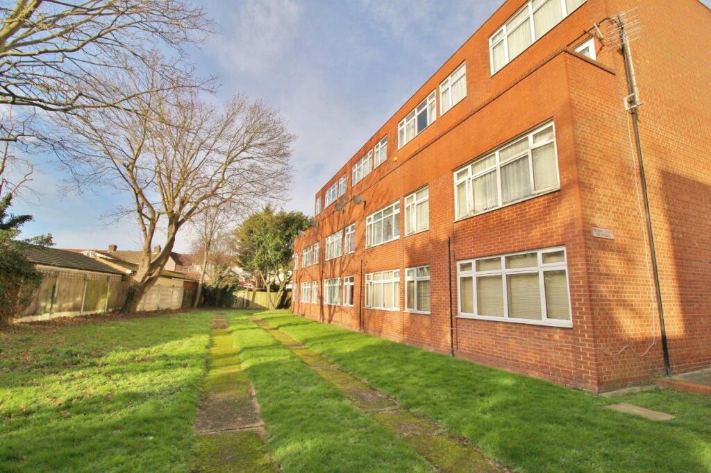 Main image of property: Ilford, Greater London, IG4