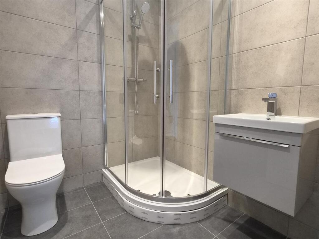 Apartment in Dartford - View 5