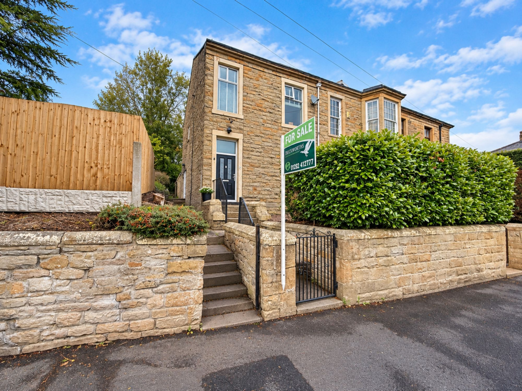 4-bed terraced on Grove Lane, Padiham, BB12, £250,000