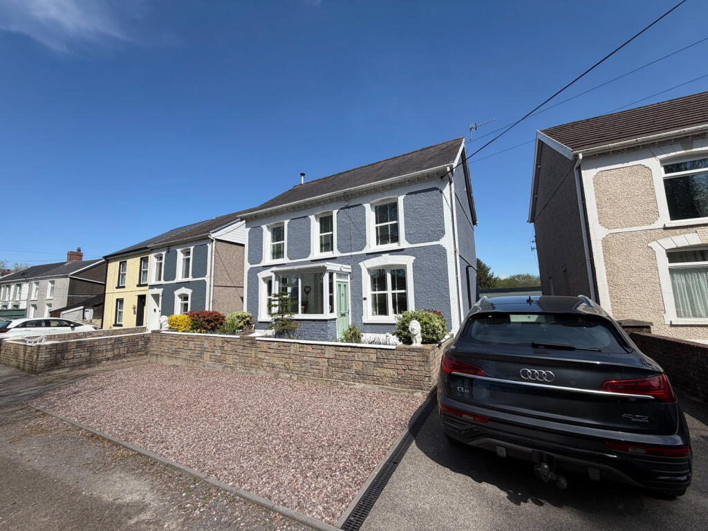 Main image of property: Heol Rhyd Ddu Fach, Cwmllynfell, Swansea, SA9 2WB.