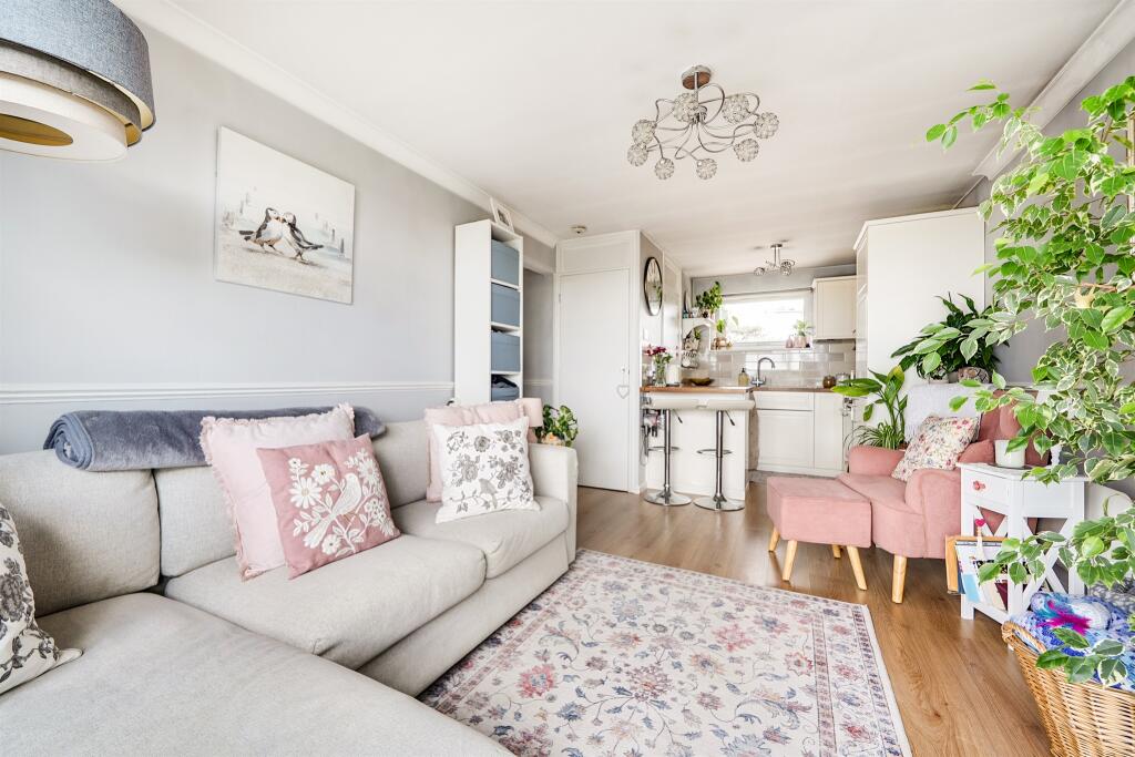 Apartment in London - More