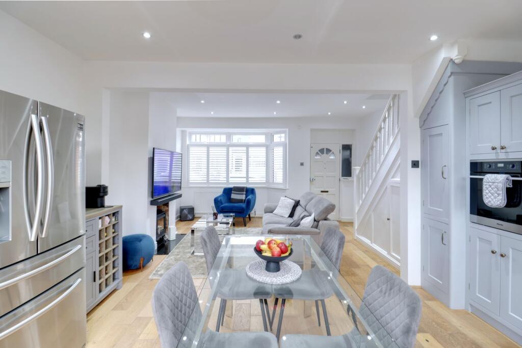 House in Rainham - View 3