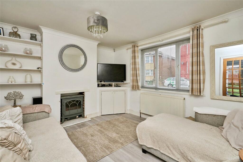 Newcomen Road, Sandown, Isle of Wight, PO36 - View 3