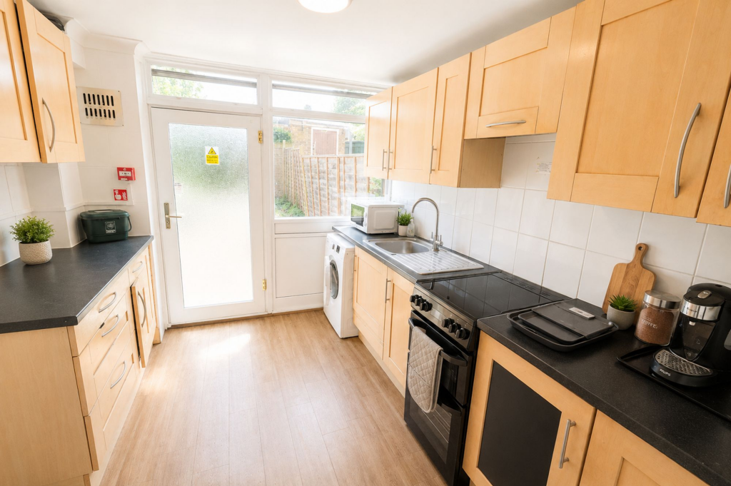 House in Dacorum, Hertfordshire - More