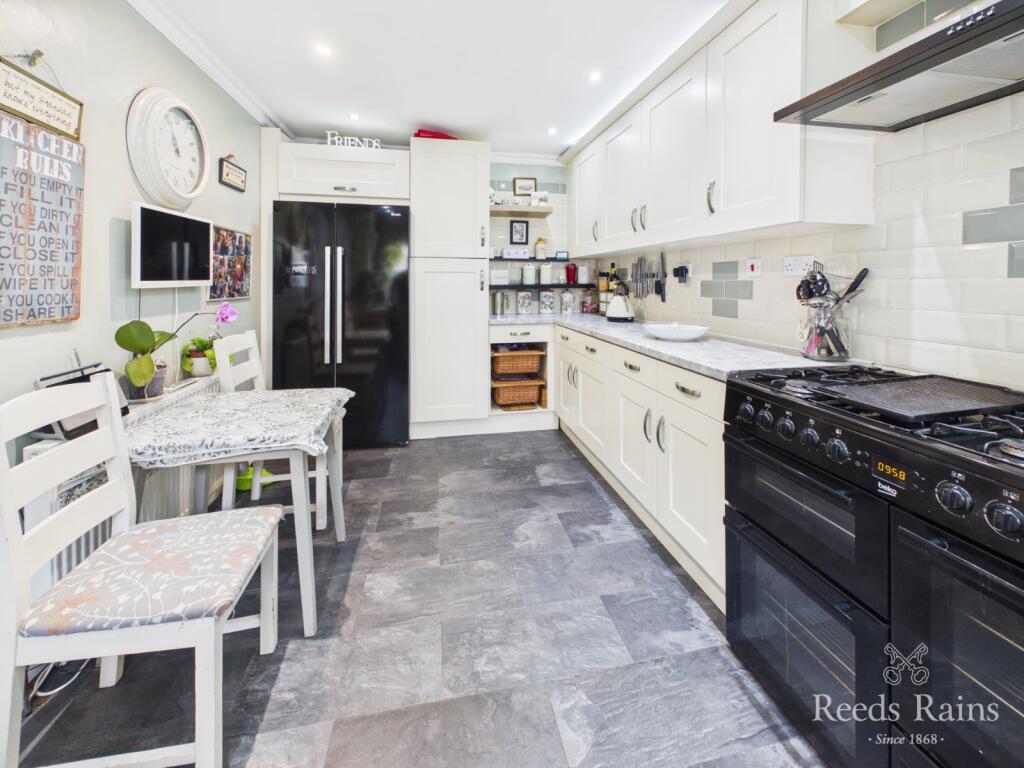 House in Scarborough, Falsgrave - More