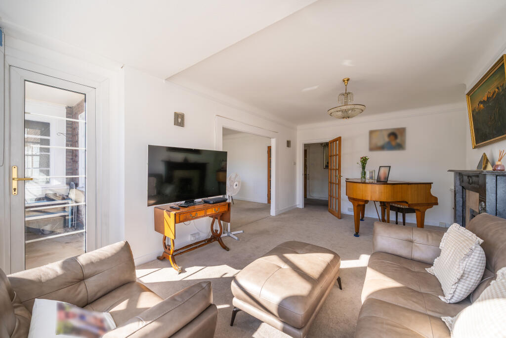 Apartment in London - View 5