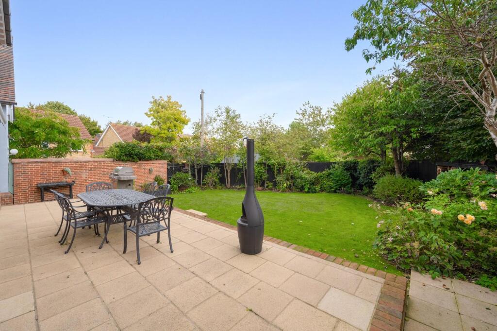House in Uttlesford, Great Dunmow - View 4