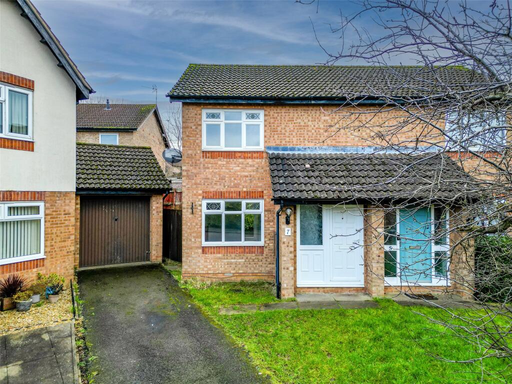 2-bed semi-detached on Honeysuckle Road, Hamilton, Leicester, £225,000