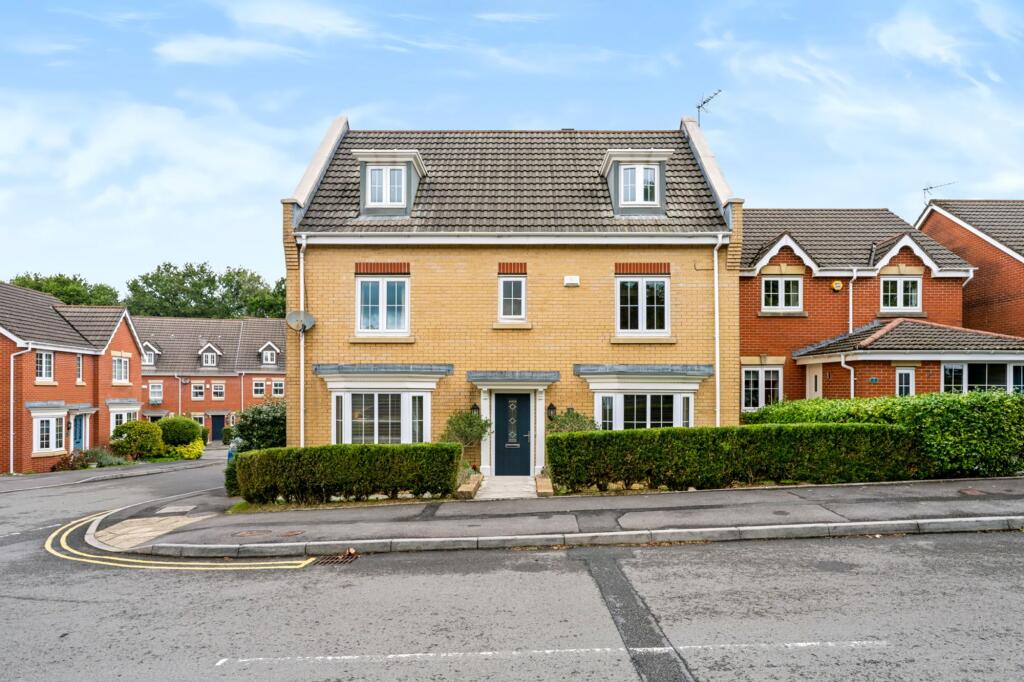 Main image of property: Bryn Dewi Sant, Miskin, CF72