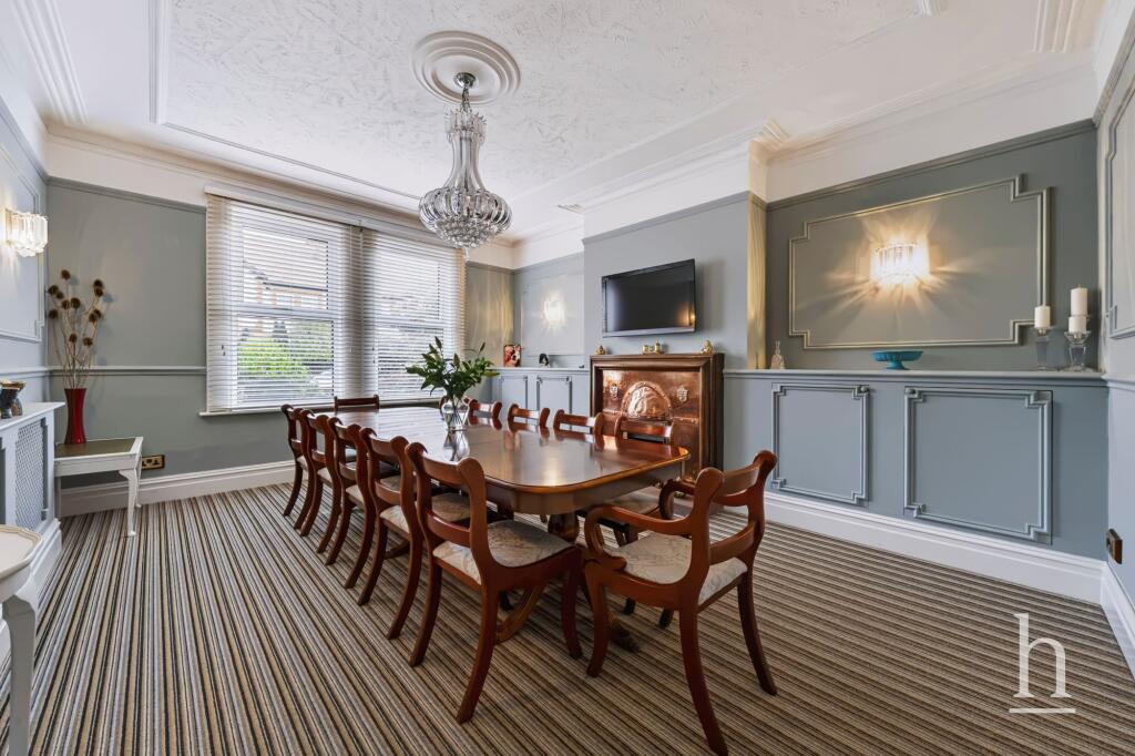 House in Wirral, Liverpool City Region - View 3