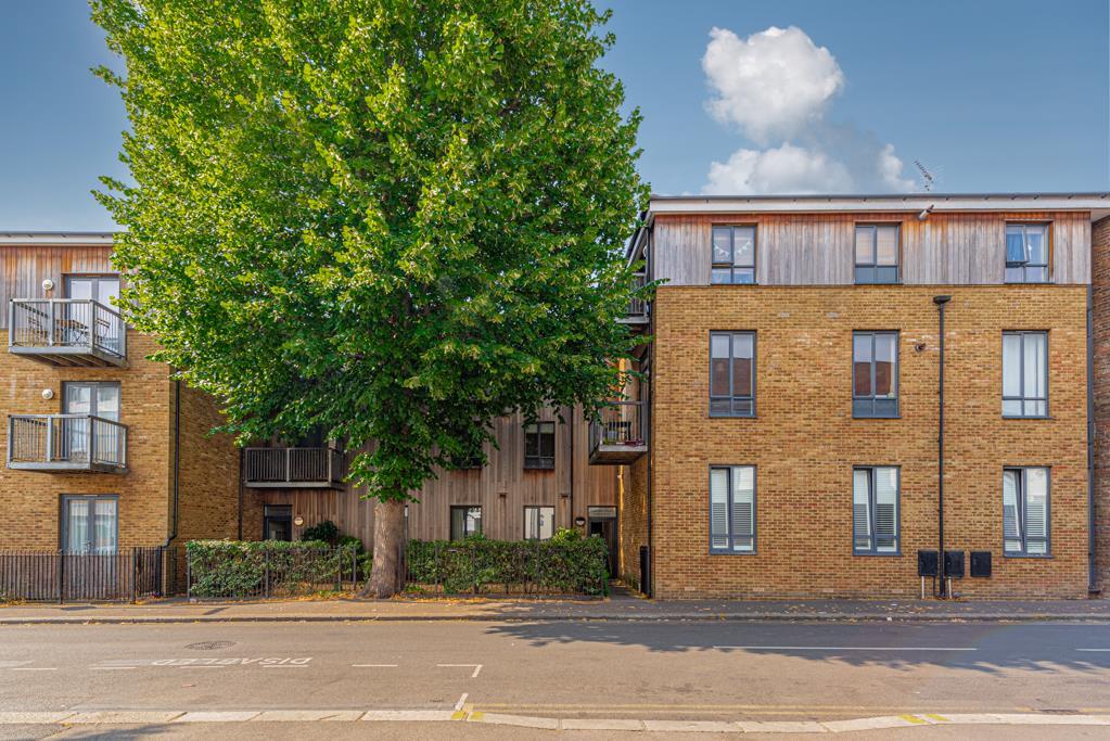 Main image of property: Chelsea Court, The Parade, Epsom