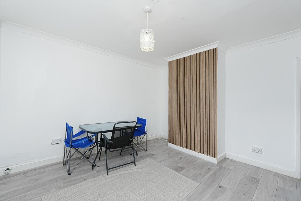 House in London - View 3