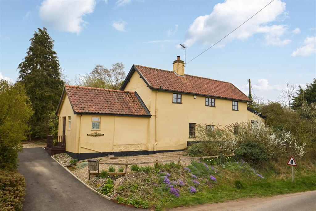 Main image of property: Wash Lane, Aslacton, Norwich