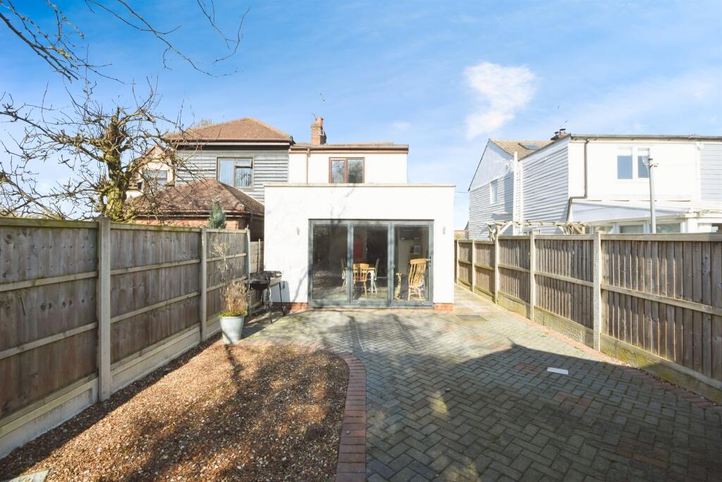 Colchester Road, Coggeshall, Colchester photo 3