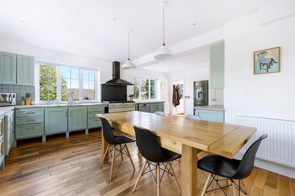 House in East Devon, Seaton - More