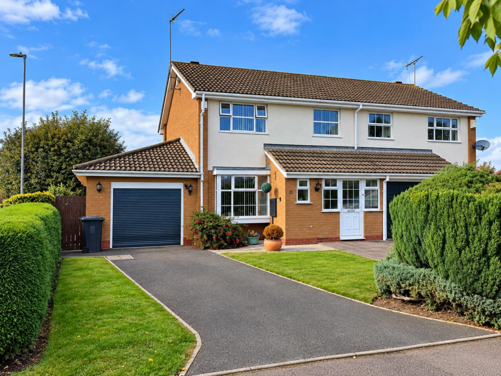 Main image of property: Froxhill Crescent, Brixworth, Northamptonshire NN6