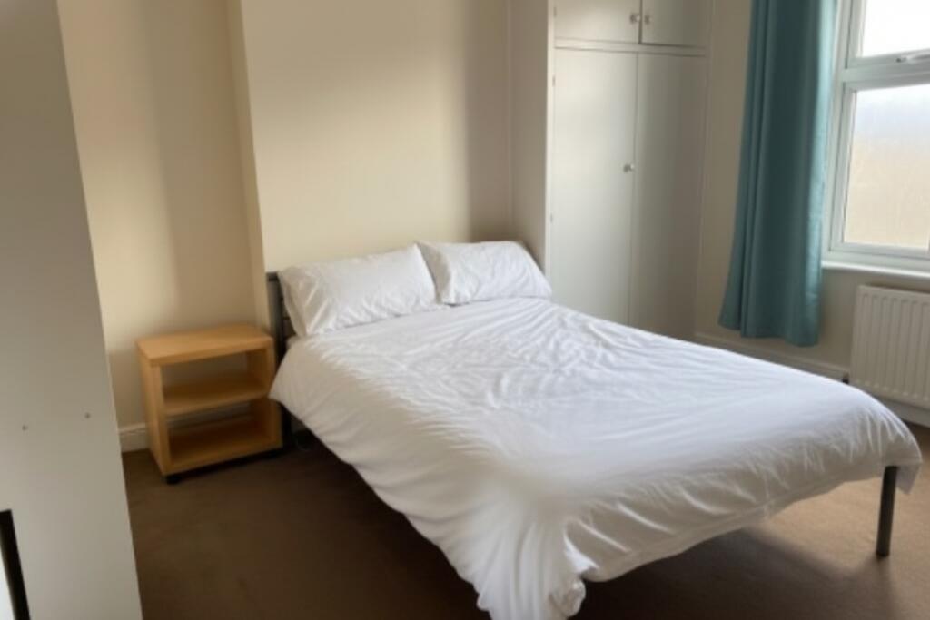 Main image of property: City Road - Copy, Dunkirk, East Midlands, NG7