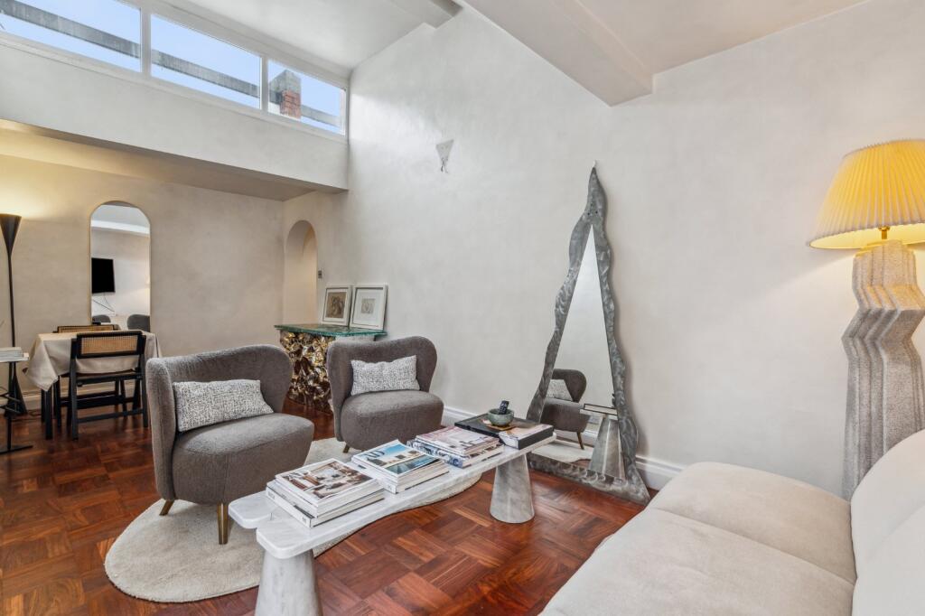 Main image of property: Windsor Court, 
20 Frogmore, SW18