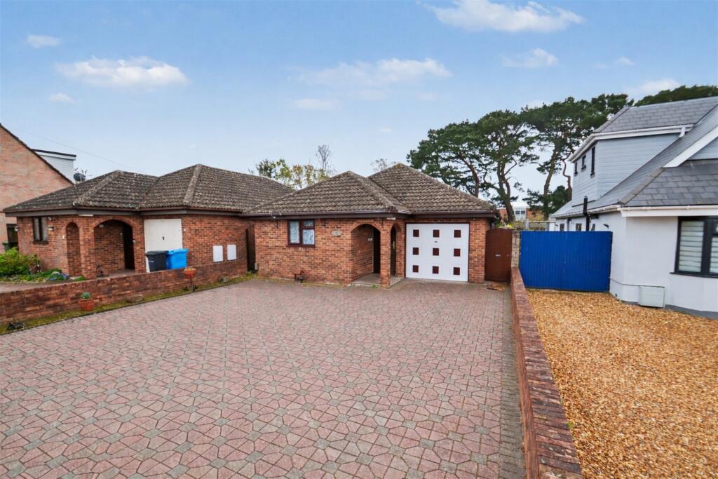 Main image of property: Darbys Corner