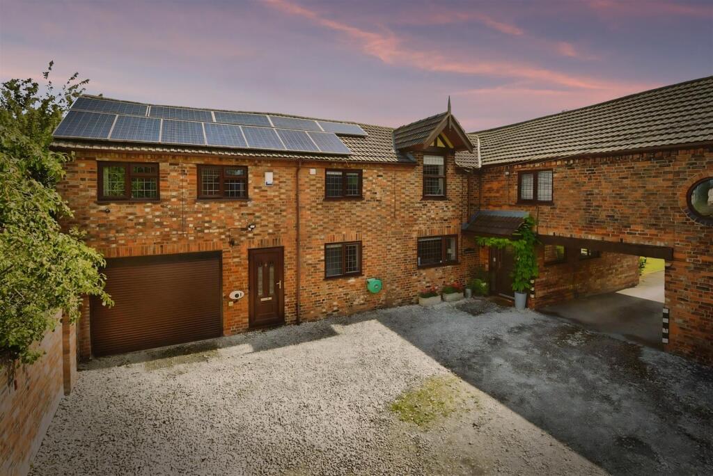 Main image of property: The Cottage, Manor Lodge