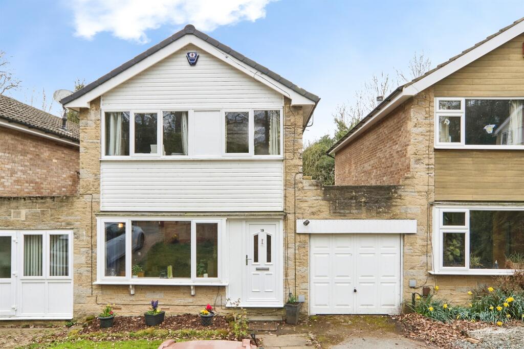 Main image of property: Newlay Wood Close, Horsforth, Leeds
