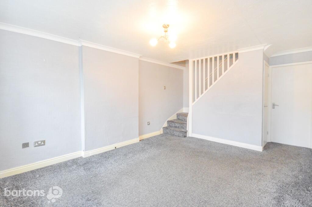 Fleming Way, Flanderwell, S66 photo 2