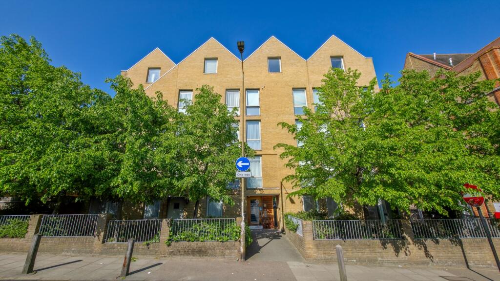 Main image of property: Schoolhouse Yard, Bloomfield Road, Woolwich, London, SE18