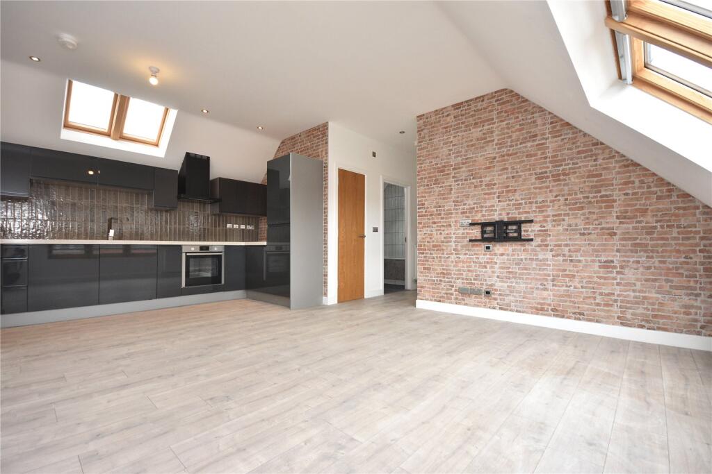 Lilac Close, Seacroft, Leeds, West Yorkshire photo 3