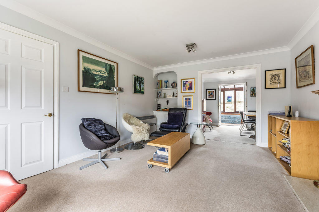 Apartment in East Hampshire, Alton - View 4