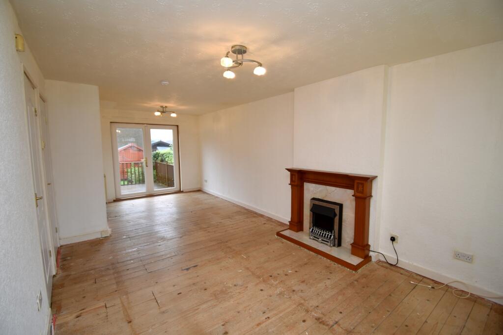 House in Paisley, Inverclyde - More