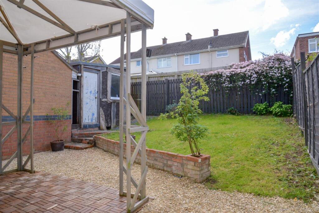 Additional image 20 of Moorland Road, Street