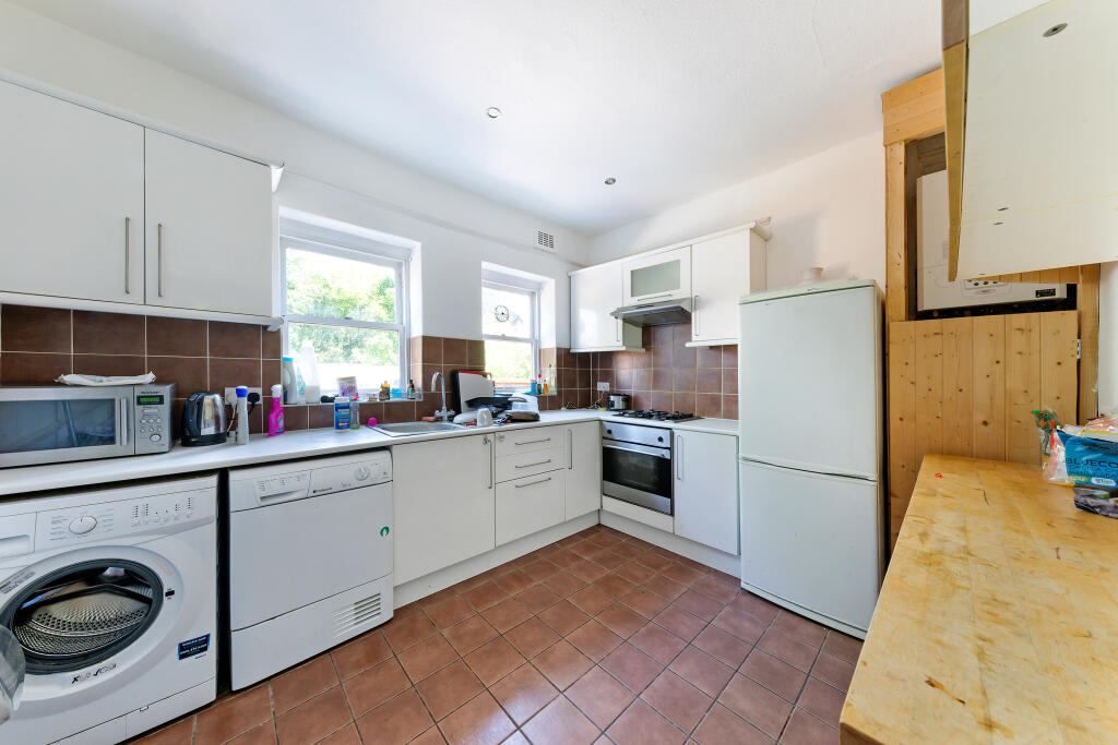 Apartment in London - More