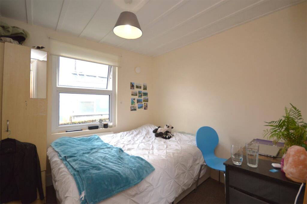 4 bedroom terraced house for rent