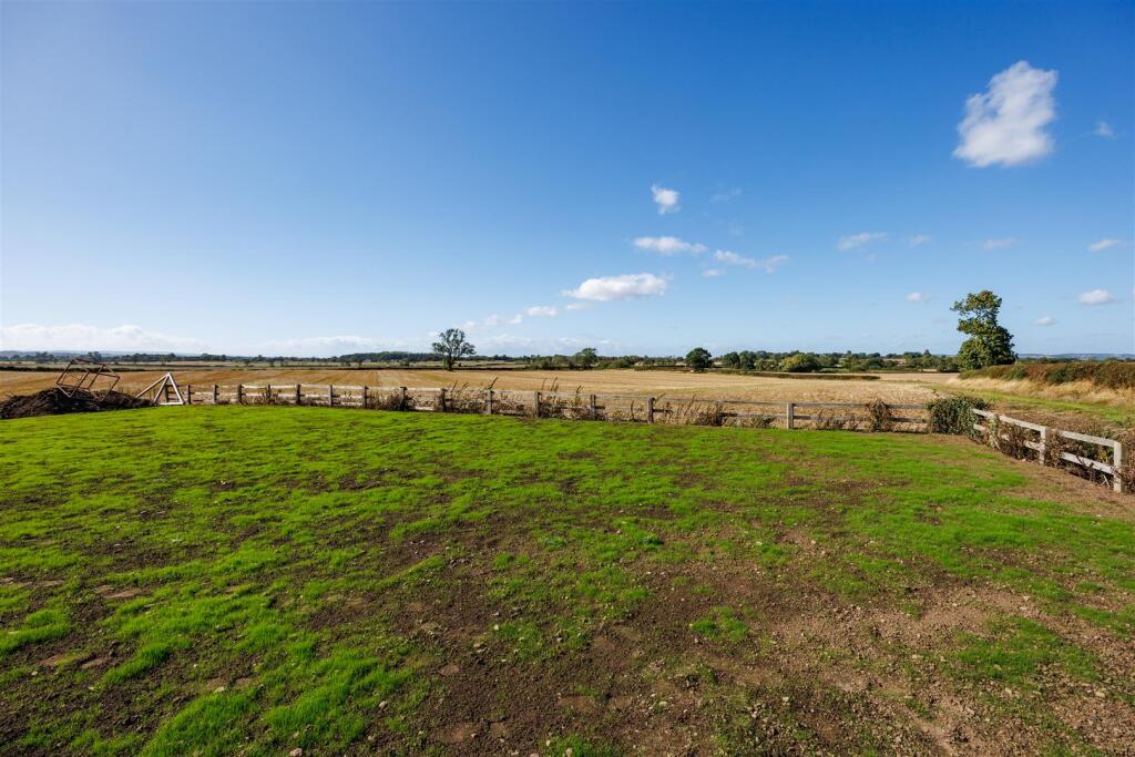 House in Darlington, Cleasby - View 4