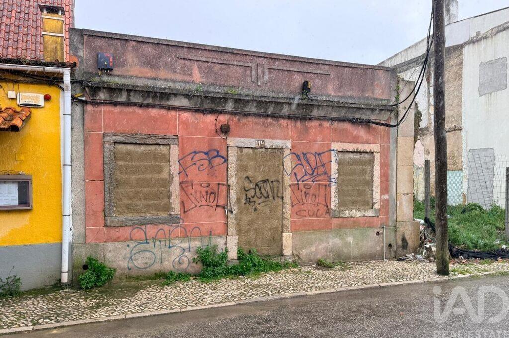 Main image of property: Setúbal, Barreiro