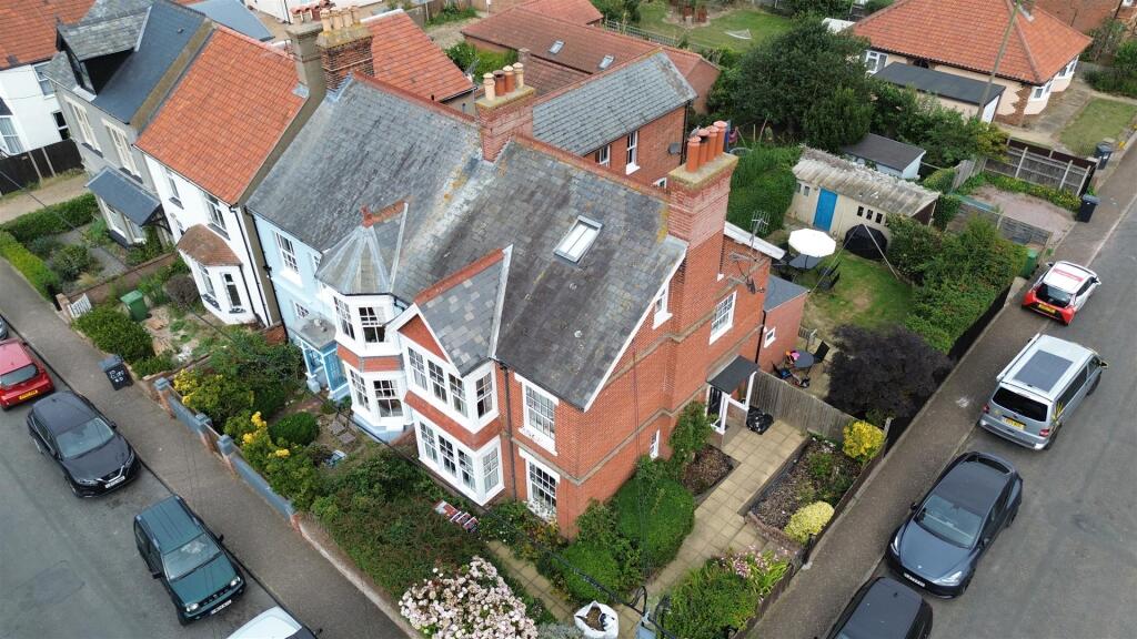 3-bed semi-detached on Thurst Road, Overstrand, £465,000