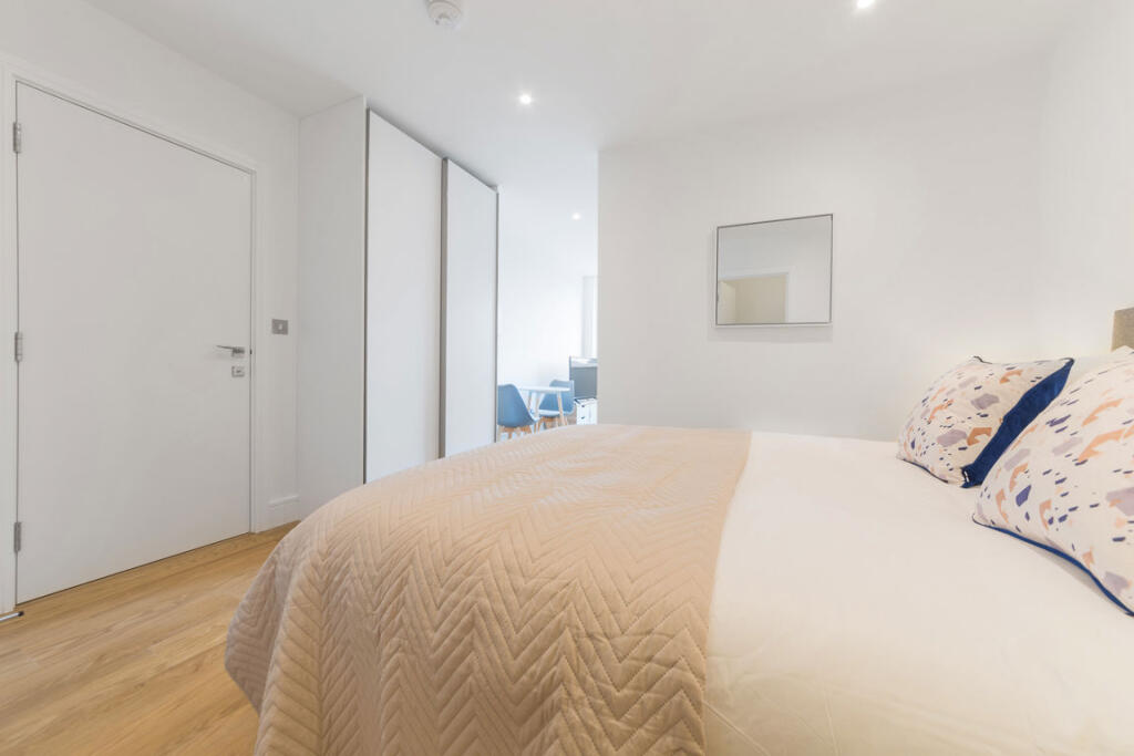 Apartment in London - More