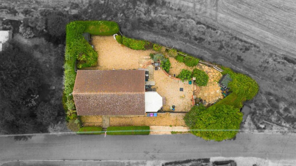 Hurn Bank, Holbeach, Spalding photo 2